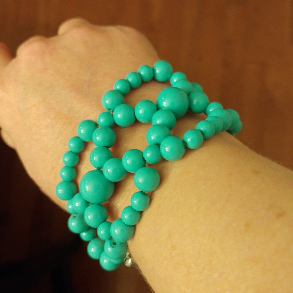 4/$20 NWOT Bead & Rope Stretch Bracelet